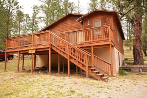 outside view of cabin